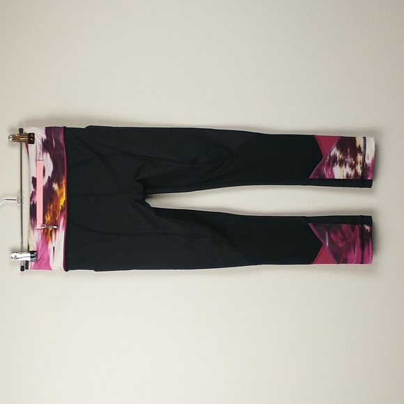 Lululemon Pace Rival Crop Leggings 2 Mesh Luxtreme Black Pigment Wind Berry - Picture 6 of 9